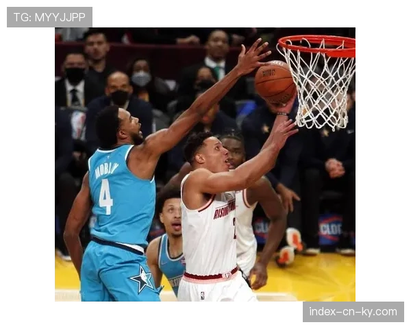 坎宁安场均26.5分9.6助攻 MVP角逐中表现亮眼